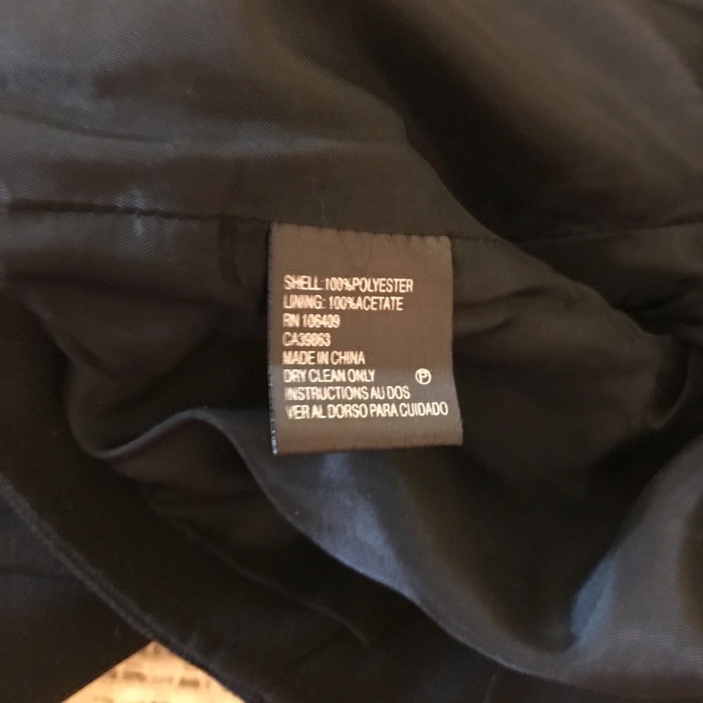 Stylish Black Jacket - image 4